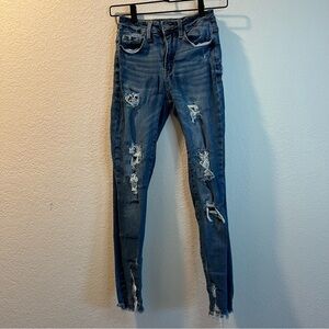 Women’s Juniors Kancan blue distressed skinny jeans size 3